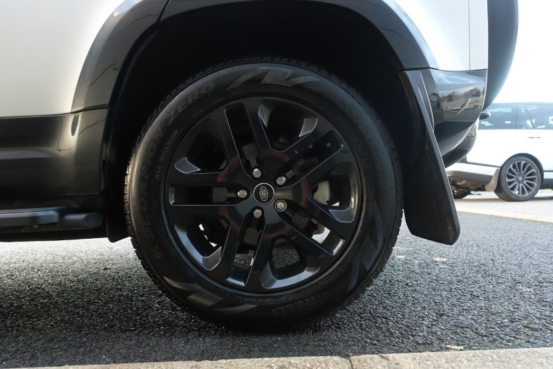 2024 (24) LAND ROVER DEFENDER 3.0 D250 X-Dynamic HSE 110 5dr Auto 4759519