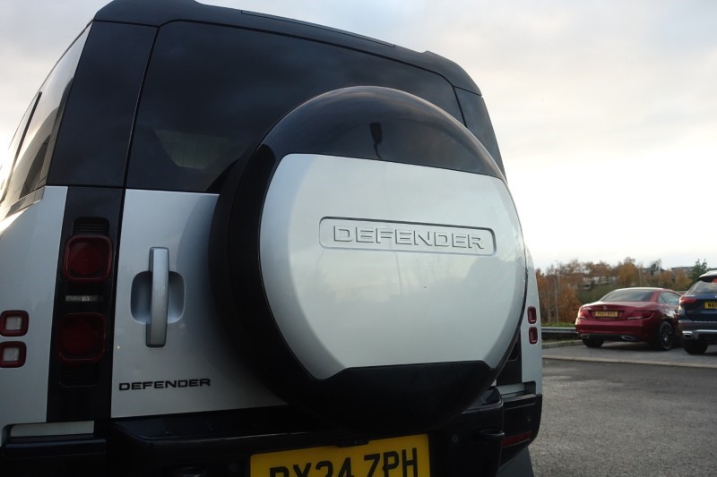 2024 (24) LAND ROVER DEFENDER 3.0 D250 X-Dynamic HSE 110 5dr Auto 4759516