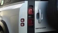 2024 (24) LAND ROVER DEFENDER 3.0 D250 X-Dynamic HSE 110 5dr Auto 4759507