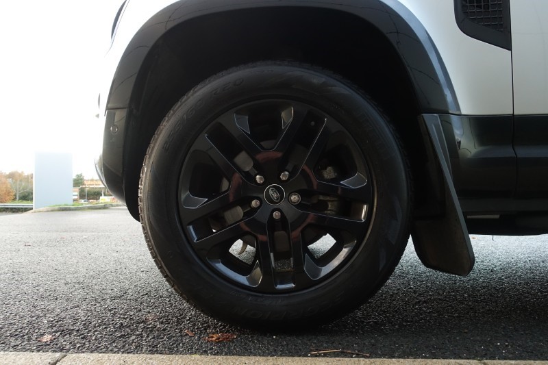 2024 (24) LAND ROVER DEFENDER 3.0 D250 X-Dynamic HSE 110 5dr Auto 4759521