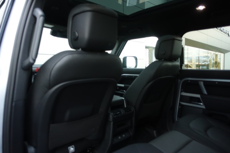 2024 (24) LAND ROVER DEFENDER 3.0 D250 X-Dynamic HSE 110 5dr Auto 4759549