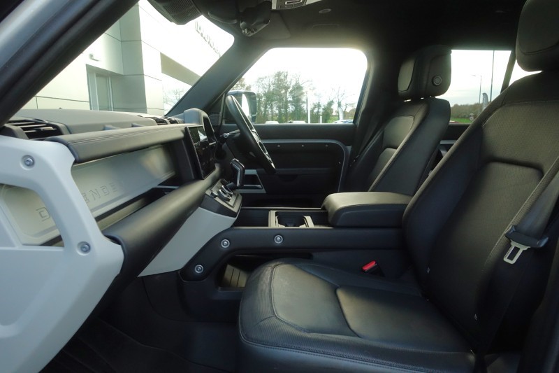 2024 (24) LAND ROVER DEFENDER 3.0 D250 X-Dynamic HSE 110 5dr Auto 4759491