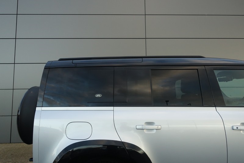 2024 (24) LAND ROVER DEFENDER 3.0 D250 X-Dynamic HSE 110 5dr Auto 4759513