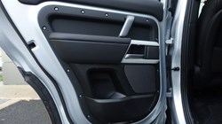 2024 (24) LAND ROVER DEFENDER 3.0 D250 X-Dynamic HSE 110 5dr Auto 4759548