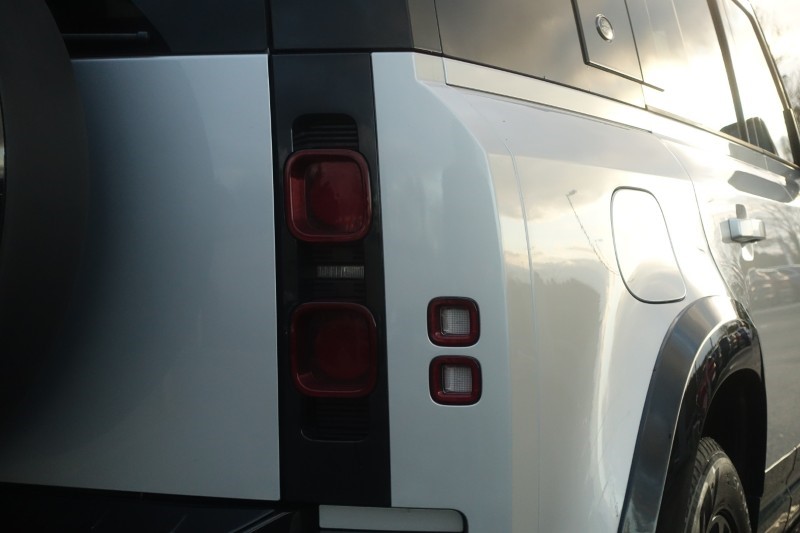 2024 (24) LAND ROVER DEFENDER 3.0 D250 X-Dynamic HSE 110 5dr Auto 4759515