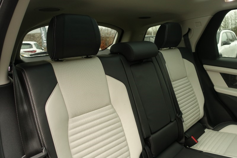 2022 (72) LAND ROVER DISCOVERY SPORT 1.5 P300e R-Dynamic HSE 5dr Auto [5 Seat] 4807348