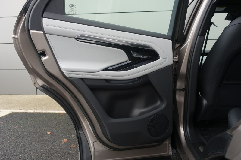 2022 (72) LAND ROVER RANGE ROVER EVOQUE 2.0 D200 R-Dynamic SE 5dr Auto 4773821