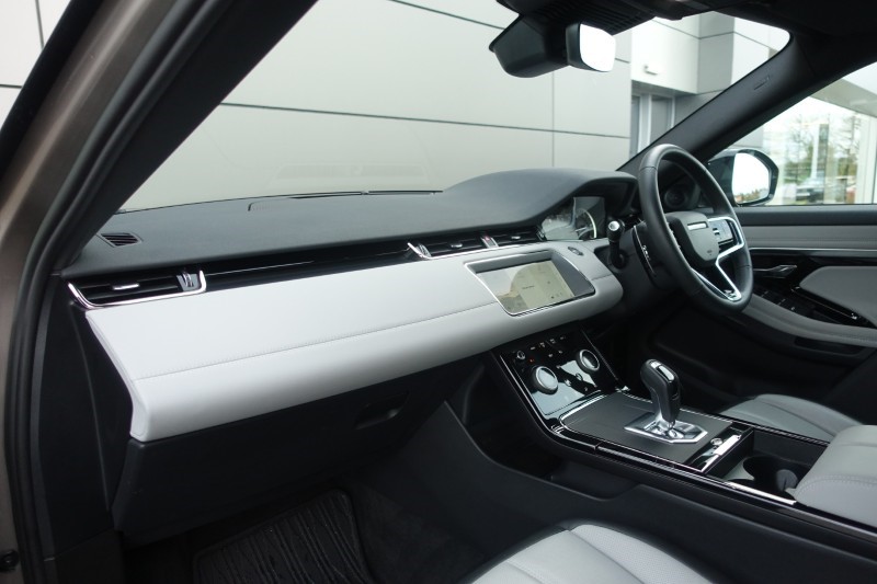 2022 (72) LAND ROVER RANGE ROVER EVOQUE 2.0 D200 R-Dynamic SE 5dr Auto 4773825