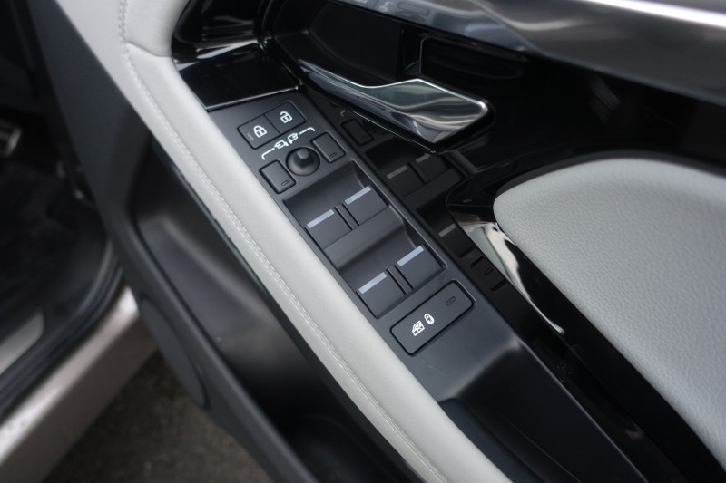 2022 (72) LAND ROVER RANGE ROVER EVOQUE 2.0 D200 R-Dynamic SE 5dr Auto 4773816