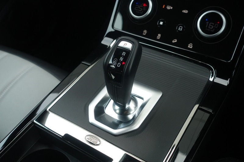 2022 (72) LAND ROVER RANGE ROVER EVOQUE 2.0 D200 R-Dynamic SE 5dr Auto 4773783