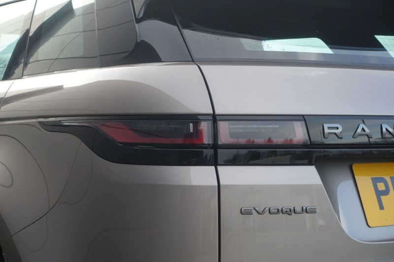 2022 (72) LAND ROVER RANGE ROVER EVOQUE 2.0 D200 R-Dynamic SE 5dr Auto 4773789