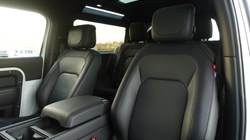 2023 (73) LAND ROVER DEFENDER 3.0 D250 X-Dynamic HSE 90 3dr Auto 4832835