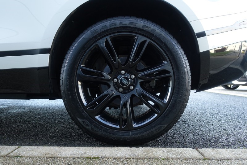 2022 (22) LAND ROVER RANGE ROVER VELAR 2.0 D200 Edition 5dr Auto 4812833