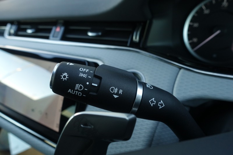 2022 (72) LAND ROVER RANGE ROVER EVOQUE 1.5 P300e Evoque Edition 5dr Auto 4798423