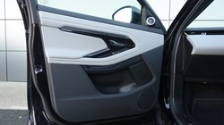 2022 (72) LAND ROVER RANGE ROVER EVOQUE 1.5 P300e Evoque Edition 5dr Auto 4798445