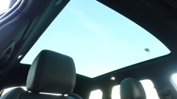 2022 (72) LAND ROVER RANGE ROVER EVOQUE 1.5 P300e Evoque Edition 5dr Auto 4798408