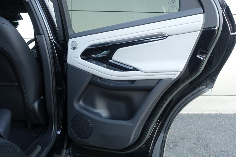 2022 (72) LAND ROVER RANGE ROVER EVOQUE 1.5 P300e Evoque Edition 5dr Auto 4798438