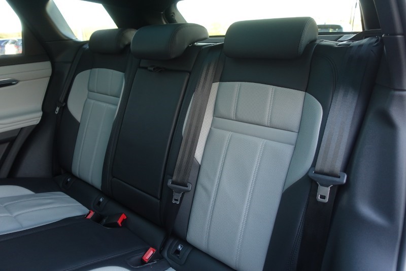 2022 (72) LAND ROVER RANGE ROVER EVOQUE 1.5 P300e Evoque Edition 5dr Auto 4798444