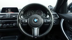 2017 (17) BMW 3 SERIES 320d xDrive M Sport 5dr 4802763