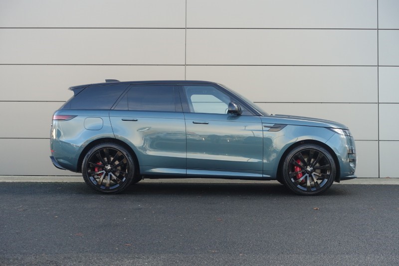 2022 (72) LAND ROVER RANGE ROVER SPORT 3.0 D350 First Edition 5dr Auto 4780357