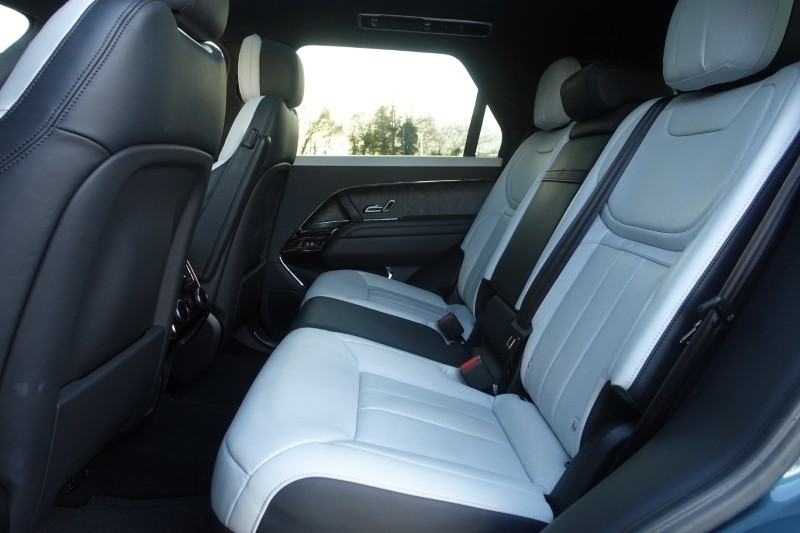 2022 (72) LAND ROVER RANGE ROVER SPORT 3.0 D350 First Edition 5dr Auto 4780356