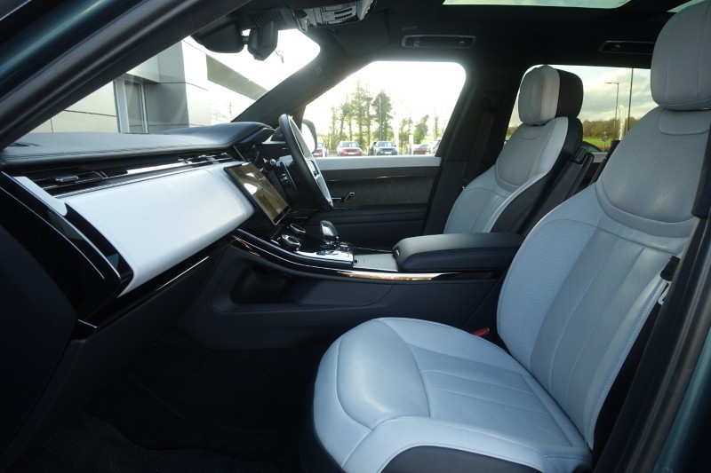 2022 (72) LAND ROVER RANGE ROVER SPORT 3.0 D350 First Edition 5dr Auto 4780355