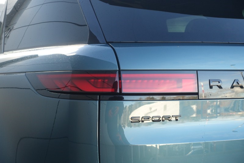 2022 (72) LAND ROVER RANGE ROVER SPORT 3.0 D350 First Edition 5dr Auto 4780371