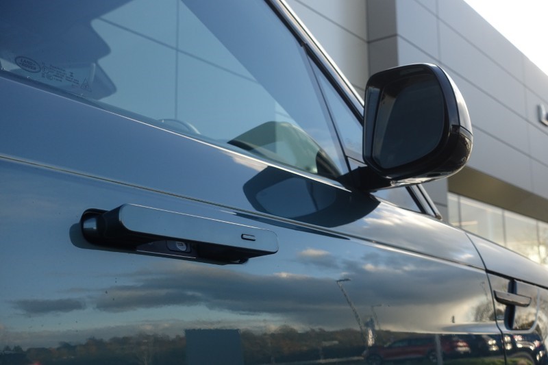 2022 (72) LAND ROVER RANGE ROVER SPORT 3.0 D350 First Edition 5dr Auto 4780376