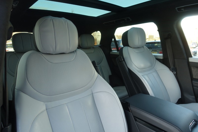 2022 (72) LAND ROVER RANGE ROVER SPORT 3.0 D350 First Edition 5dr Auto 4780408