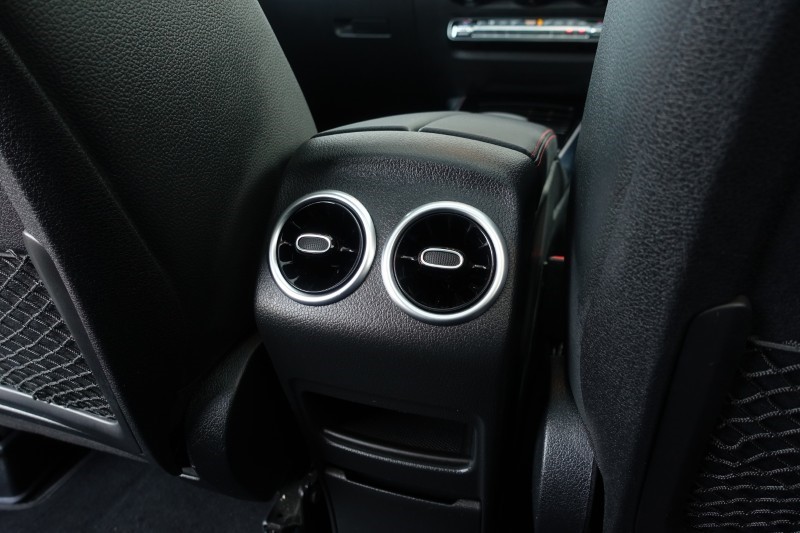 2023 (73) MERCEDES-BENZ GLB 220d  AMG Line Premium Plus Night Edition 4MATIC 5dr 8G-Tronic 4801979