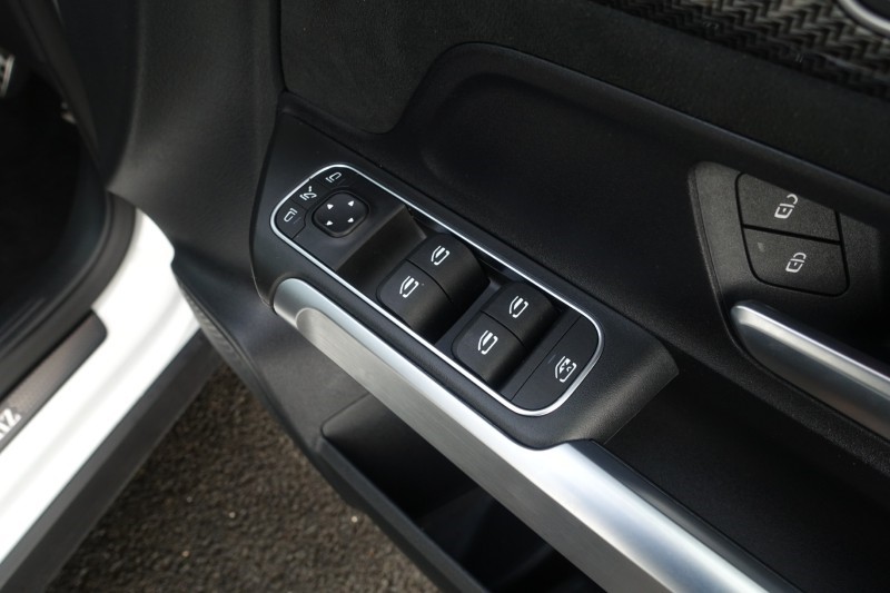 2023 (73) MERCEDES-BENZ GLB 220d  AMG Line Premium Plus Night Edition 4MATIC 5dr 8G-Tronic 4802011