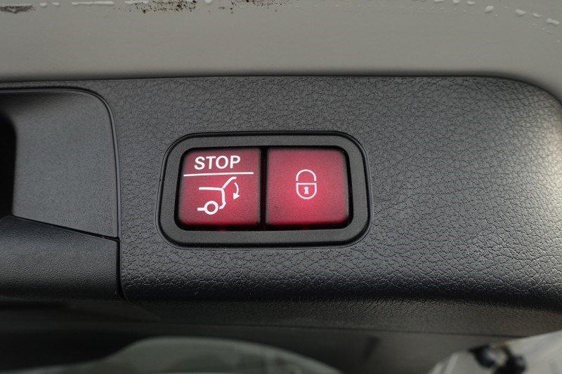 2023 (73) MERCEDES-BENZ GLB 220d  AMG Line Premium Plus Night Edition 4MATIC 5dr 8G-Tronic 4801994