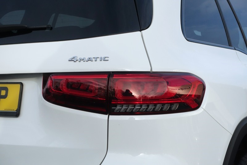 2023 (73) MERCEDES-BENZ GLB 220d  AMG Line Premium Plus Night Edition 4MATIC 5dr 8G-Tronic 4801986