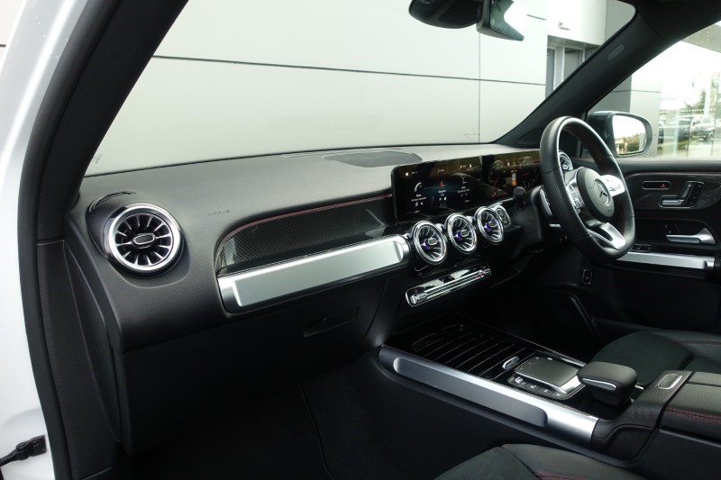 2023 (73) MERCEDES-BENZ GLB 220d  AMG Line Premium Plus Night Edition 4MATIC 5dr 8G-Tronic 4802021