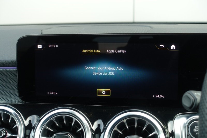 2023 (73) MERCEDES-BENZ GLB 220d  AMG Line Premium Plus Night Edition 4MATIC 5dr 8G-Tronic 4802001