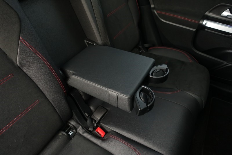 2023 (73) MERCEDES-BENZ GLB 220d  AMG Line Premium Plus Night Edition 4MATIC 5dr 8G-Tronic 4802015