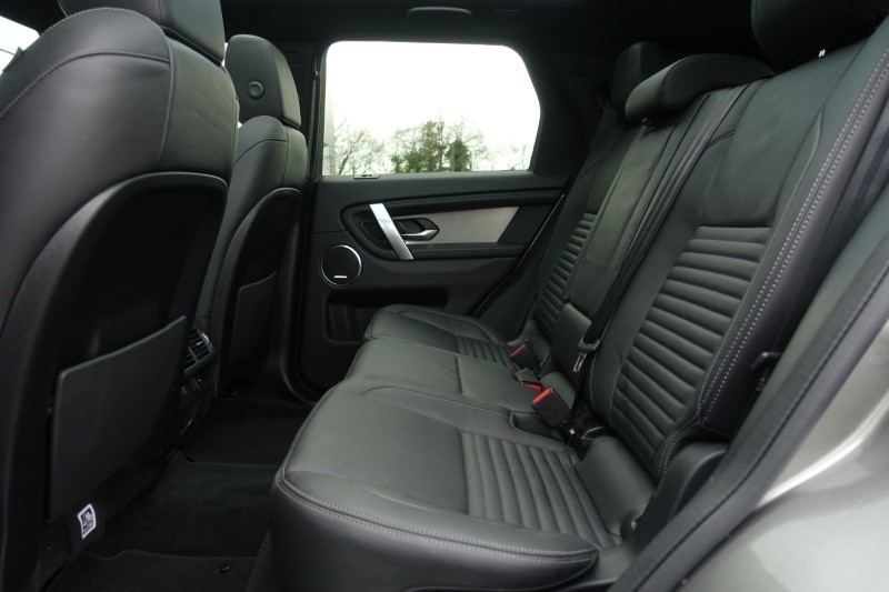 2024 (74) LAND ROVER DISCOVERY SPORT 2.0 D200 Dynamic HSE 5dr Auto [7 Seat] 4869384