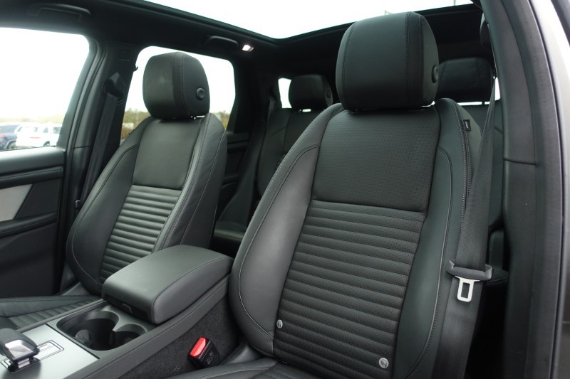 2024 (74) LAND ROVER DISCOVERY SPORT 2.0 D200 Dynamic HSE 5dr Auto [7 Seat] 4869443