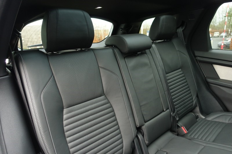 2024 (74) LAND ROVER DISCOVERY SPORT 2.0 D200 Dynamic HSE 5dr Auto [7 Seat] 4869435