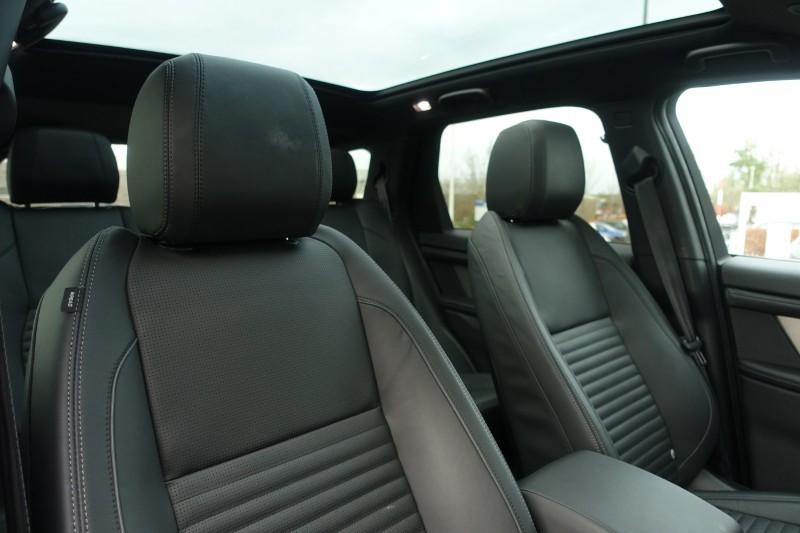 2024 (74) LAND ROVER DISCOVERY SPORT 2.0 D200 Dynamic HSE 5dr Auto [7 Seat] 4869426