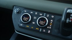 2021 (21) LAND ROVER DEFENDER 3.0 D250 SE 110 5dr Auto 4813445