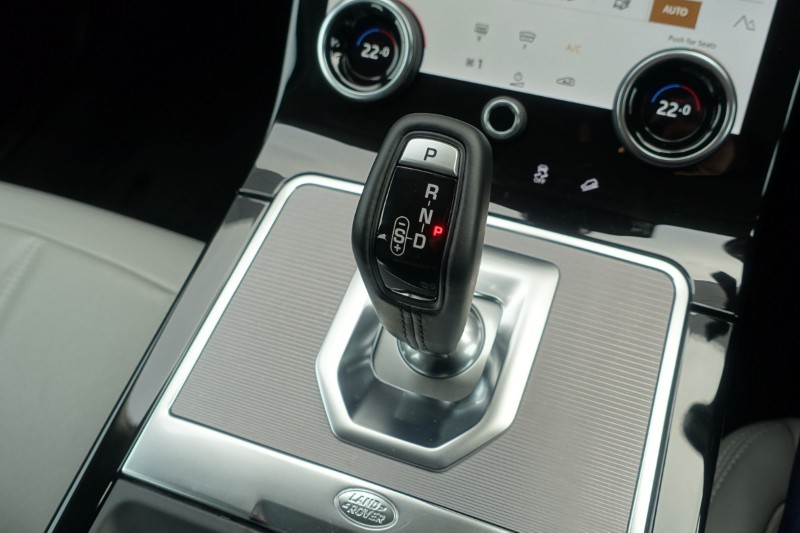 2021 (71) LAND ROVER RANGE ROVER EVOQUE 2.0 D200 SE 5dr Auto 4860596