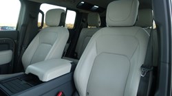 2023 (23) LAND ROVER DEFENDER 3.0 D250 HSE 110 5dr Auto 4852849