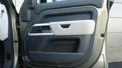 2023 (23) LAND ROVER DEFENDER 3.0 D250 HSE 110 5dr Auto 4852835