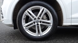2020 (20) AUDI Q5 40 TDI Quattro S Line 5dr S Tronic 4866255