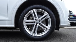 2020 (20) AUDI Q5 40 TDI Quattro S Line 5dr S Tronic 4866233