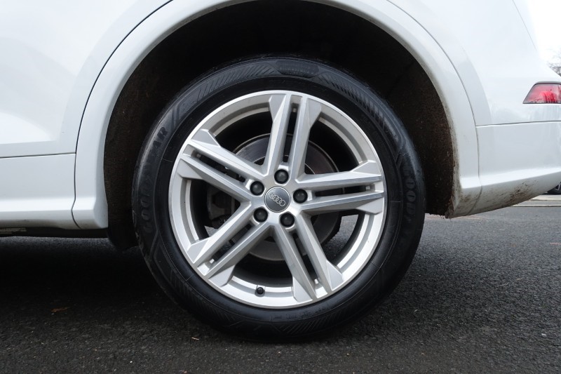 2020 (20) AUDI Q5 40 TDI Quattro S Line 5dr S Tronic 4866254