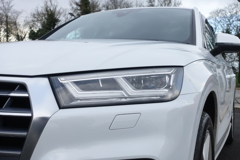 2020 (20) AUDI Q5 40 TDI Quattro S Line 5dr S Tronic 4866256