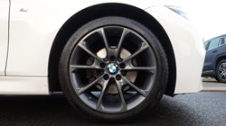 2017 (17) BMW 3 SERIES 320d xDrive M Sport 5dr Step Auto 4847425