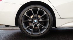 2017 (17) BMW 3 SERIES 320d xDrive M Sport 5dr Step Auto 4847442